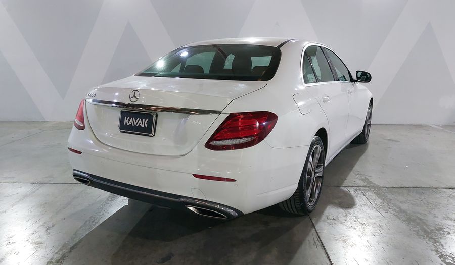 Mercedes Benz Clase E 2.0 200 CGI AVANTGARDE Sedan 2017