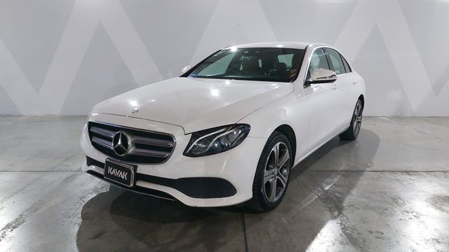 Mercedes Benz • Clase E