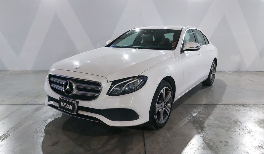 Mercedes Benz Clase E 2.0 200 CGI AVANTGARDE Sedan 2017