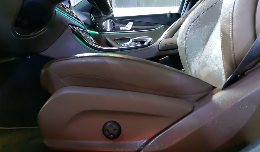 Mercedes Benz Clase E 2.0 200 CGI AVANTGARDE Sedan 2017