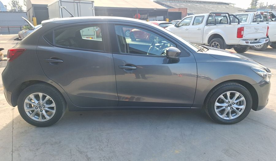 Mazda 2 1.5 V AUTO SKYACTIVE SPORT Hatchback 2020