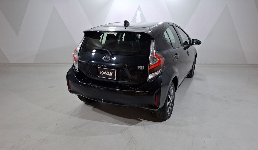 Toyota Prius C 1.5 HYBRID AUTO Hatchback 2018