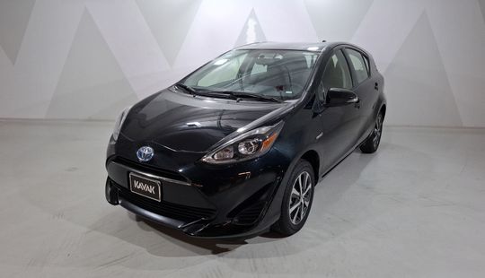 Toyota • Prius C