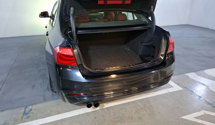 Bmw Serie 3 2.0 320IA SPORT LINE AUTO Sedan 2017