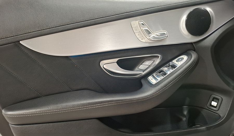 Mercedes Benz Clase C 2.0 250 CGI SPORT AT Sedan 2016