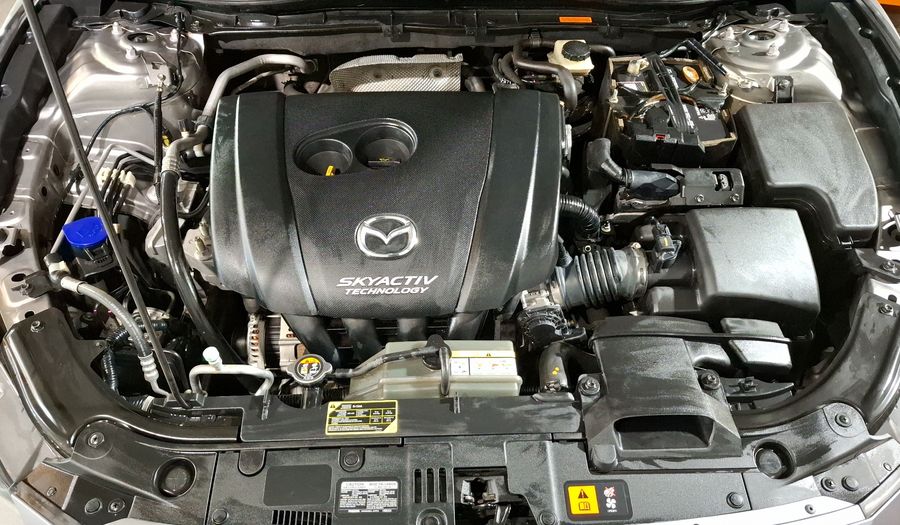 Mazda 3 2.0 SEDAN I TOURING TA Sedan 2015