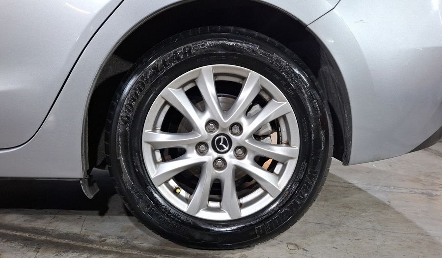 Mazda 3 2.0 SEDAN I TOURING TA Sedan 2015