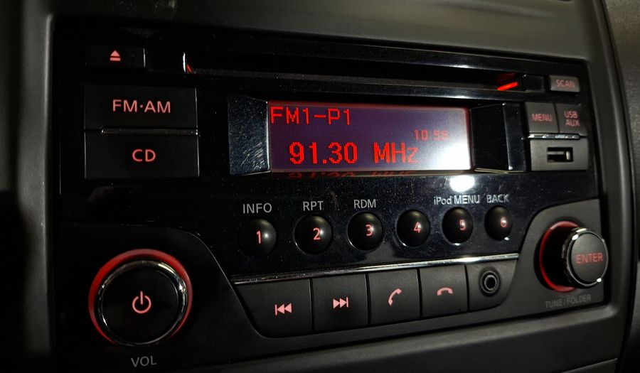 Nissan Versa 1.6 SENSE TA AC Sedan 2015
