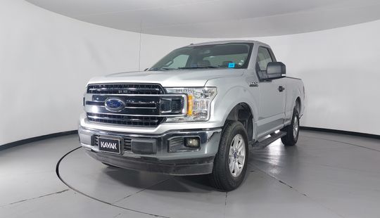 Ford • Lobo