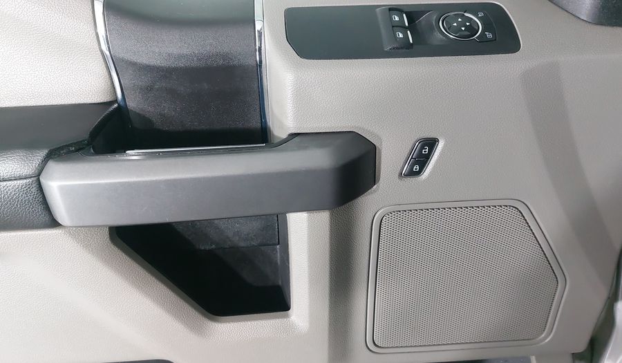 Ford Lobo 5.0 LOBO XLT REGULAR CAB AUTO Pickup 2018
