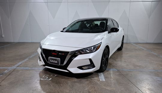 Nissan • Sentra
