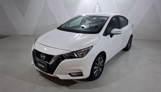 Nissan • Versa