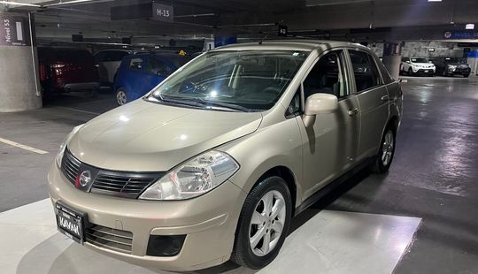 Nissan • Tiida