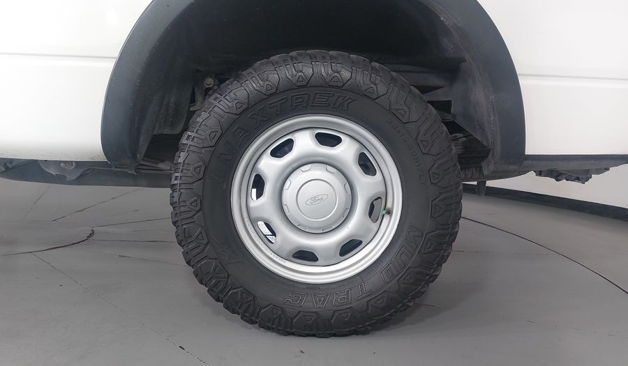 Ford F-150 3.7 XL REG 4X2 V6 AT Pickup 2013