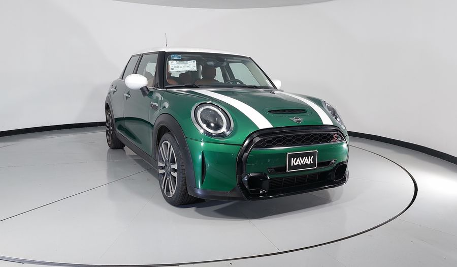 Mini Cooper S 2.0 COOPER CLASSIC DCT Hatchback 2024