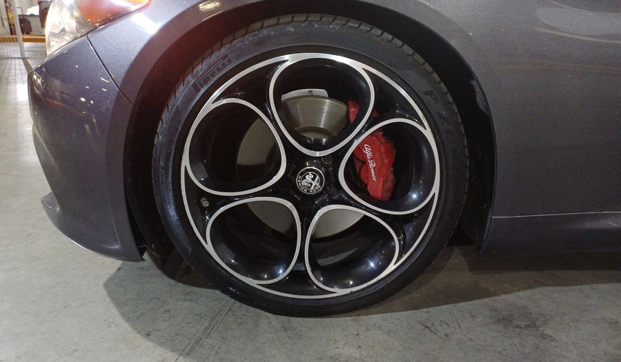 Alfa Romeo Giulia 2.0 VELOCE AUTO Sedan 2022