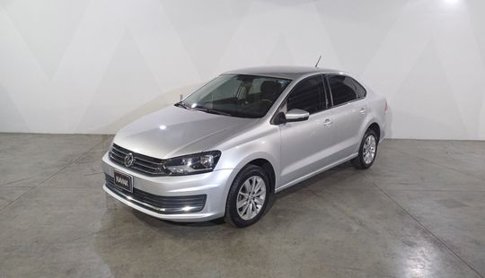 Volkswagen • Vento