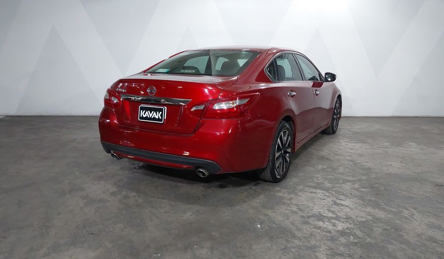 Nissan Altima 2.5 ADVANCE AUTO Sedan 2018