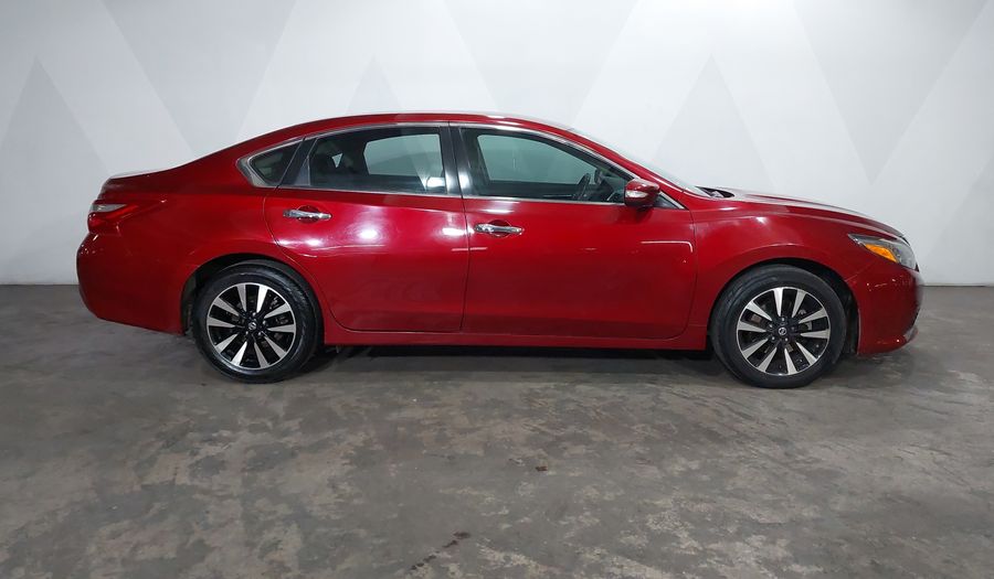 Nissan Altima 2.5 ADVANCE AUTO Sedan 2018