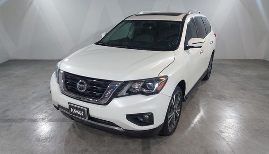 Nissan • Pathfinder