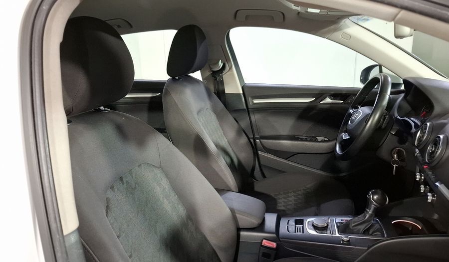 Audi A3 1.4 TFSI AMBIENTE S TRONIC Sedan 2016