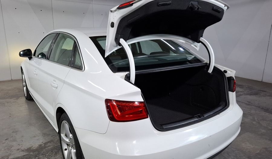 Audi A3 1.4 TFSI AMBIENTE S TRONIC Sedan 2016