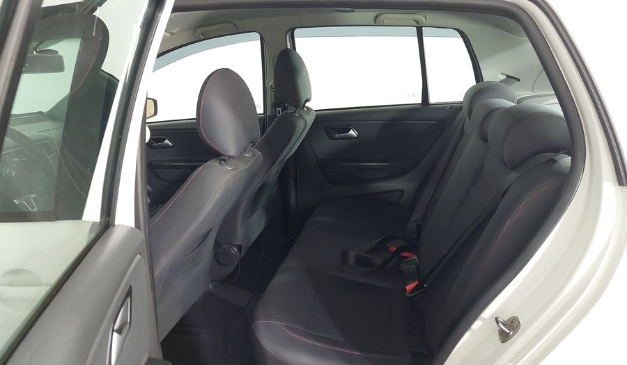 Volkswagen Crossfox MI Hatchback 2013