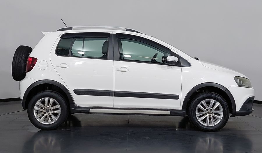 Volkswagen Crossfox MI Hatchback 2013