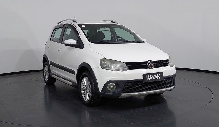 Volkswagen Crossfox MI Hatchback 2013