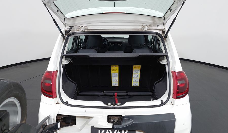Volkswagen Crossfox MI Hatchback 2013