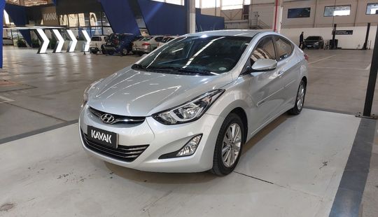 Hyundai • Elantra
