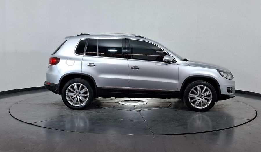 Volkswagen Tiguan 2.0 ELEGANCE TSI TIPTRONIC 4X4 Suv 2016