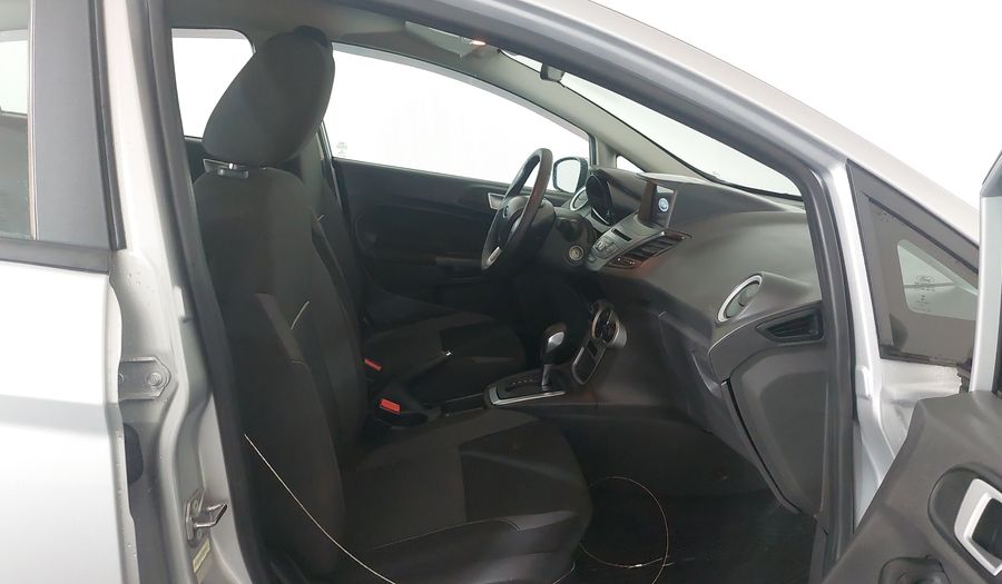 Ford Fiesta TIVCT SEL Hatchback 2018