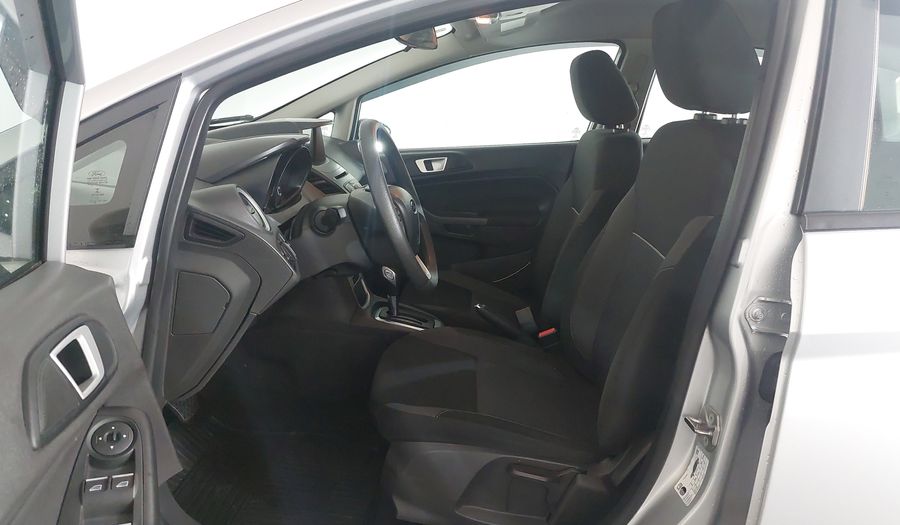 Ford Fiesta TIVCT SEL Hatchback 2018