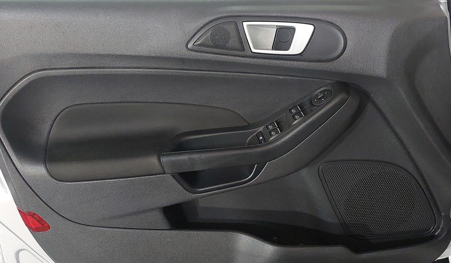 Ford Fiesta TIVCT SEL Hatchback 2018