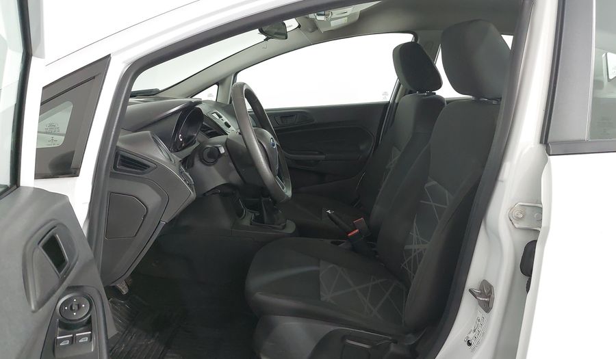 Ford Fiesta SE HATCH Hatchback 2016