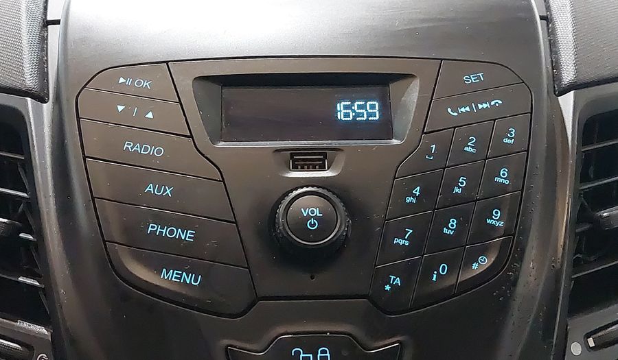 Ford Fiesta SE HATCH Hatchback 2016