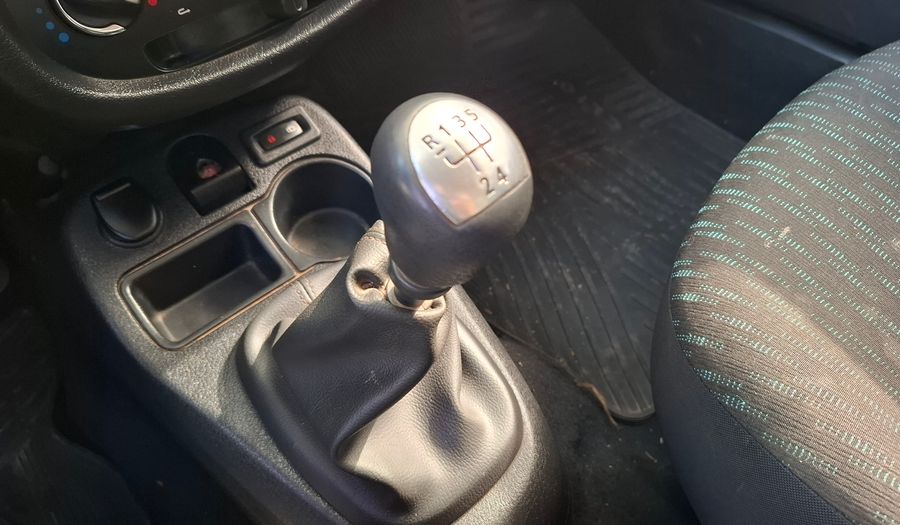 Renault Clio 1.1 DYNAMIQUE SAT Hatchback 2015