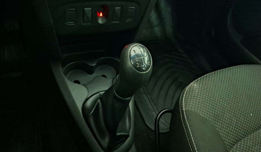 Renault Symbol 1.6 EXPRESSION Sedan 2015