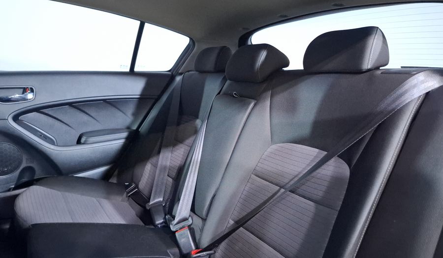 Kia Forte 2.0 EX AUTO Hatchback 2018