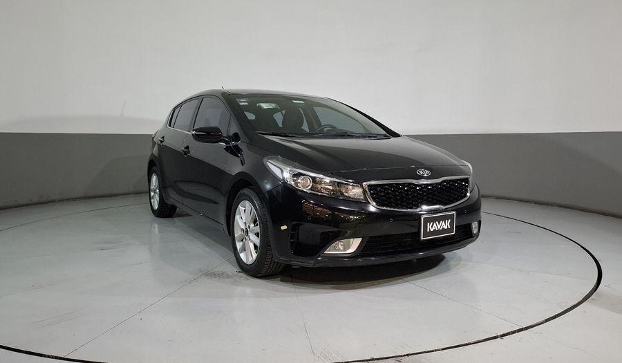 Kia Forte 2.0 EX AUTO Hatchback 2018