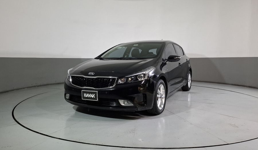 Kia Forte 2.0 EX AUTO Hatchback 2018