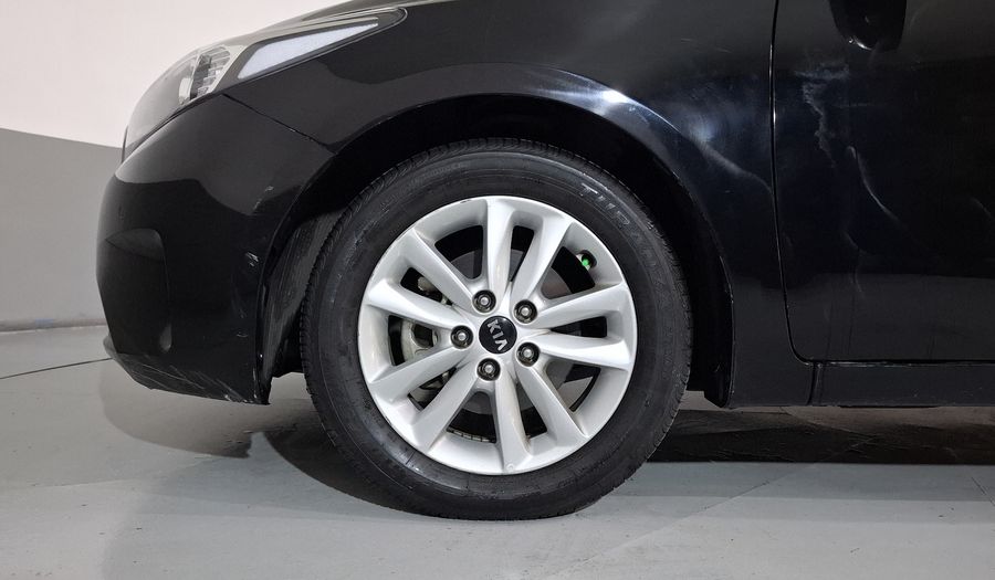 Kia Forte 2.0 EX AUTO Hatchback 2018