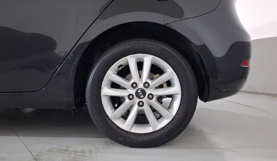 Kia Forte 2.0 EX AUTO Hatchback 2018