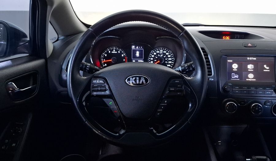 Kia Forte 2.0 EX AUTO Hatchback 2018