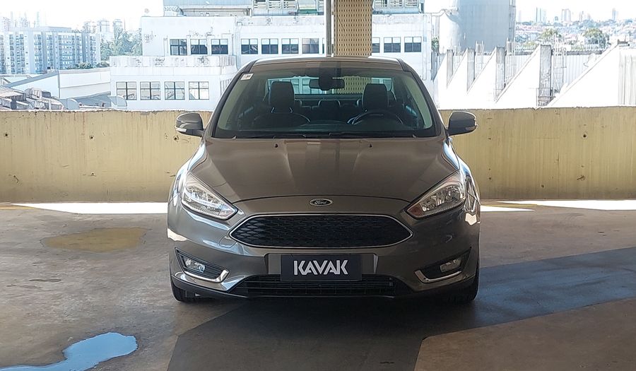 Ford Focus SE PLUS FASTBACK Sedan 2016