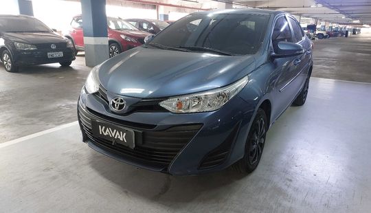 Toyota • Yaris