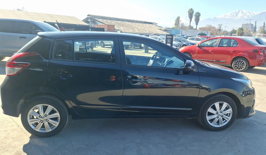 Toyota Yaris 1.5 SPORT CVT Hatchback 2018