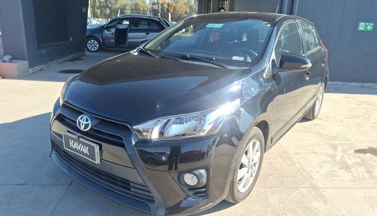 Toyota • Yaris