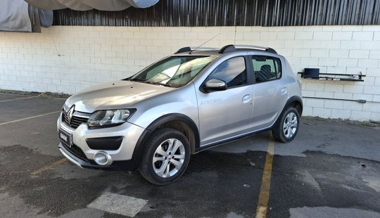 Renault • Sandero Stepway